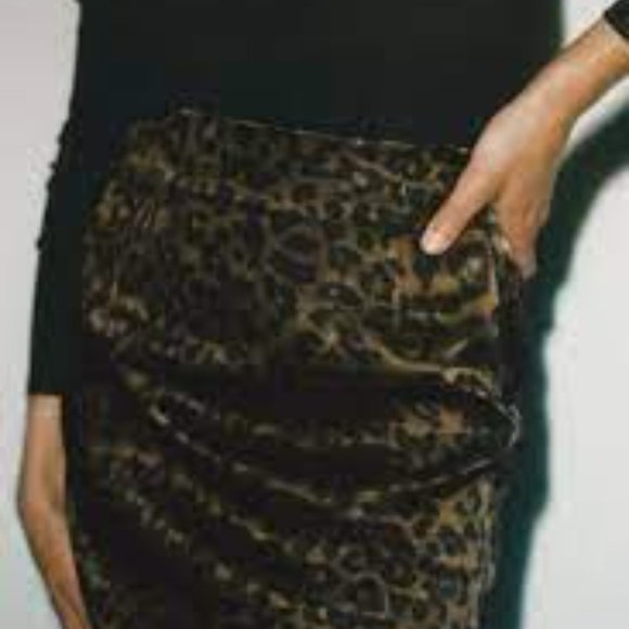 Zara Satin Effect Mini Skirt Leopard Print Women's Size XL - Picture 6 of 13